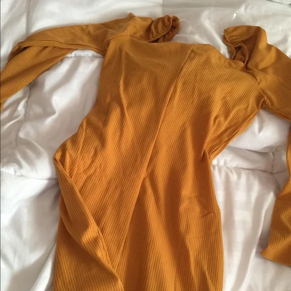 Mustard short summer dress - Picture 5 of 6